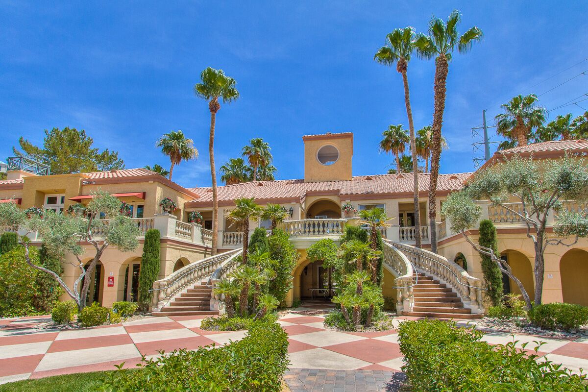 Prestige Properties | 88 Las Vegas Realtor | Leonora De La Cruz